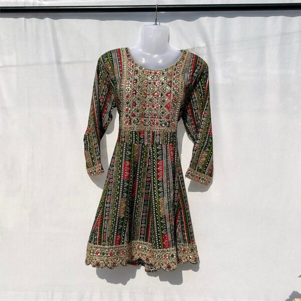 Luxury pret wear - Image 2